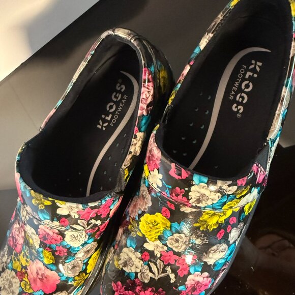 Klogs Women's Shoes Black with Colorful Flowers Size 8M Aqua Thread Detail - Picture 7 of 10